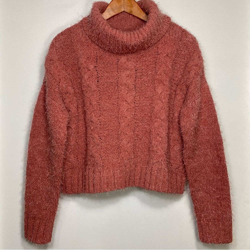 Freshman Clay Fuzzy Chunky Cable Knit Cropped Oversized Pullover Sweaters, S